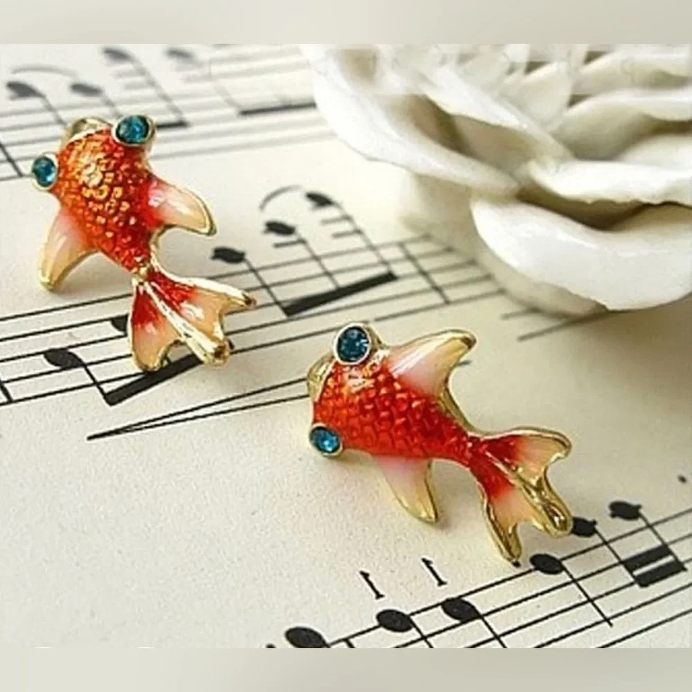 “Goldfish” Orange Scaly Blue-Eyed Rhinestone Fish Ocean Dainty Mini Cutesy Studs - Picture 4 of 10